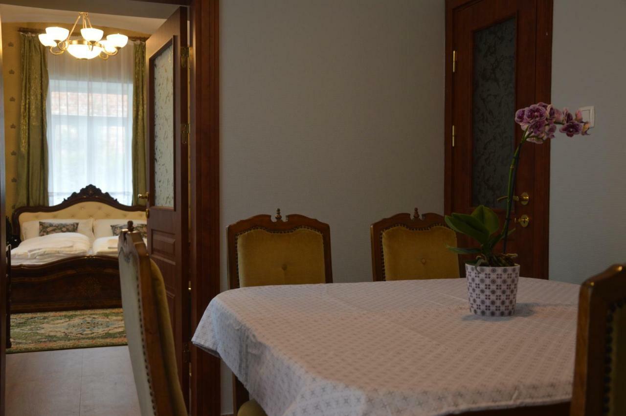 My-Lord LuxApartman Eger Extérieur photo