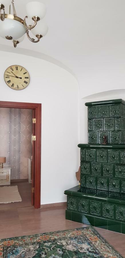 My-Lord LuxApartman Eger Extérieur photo