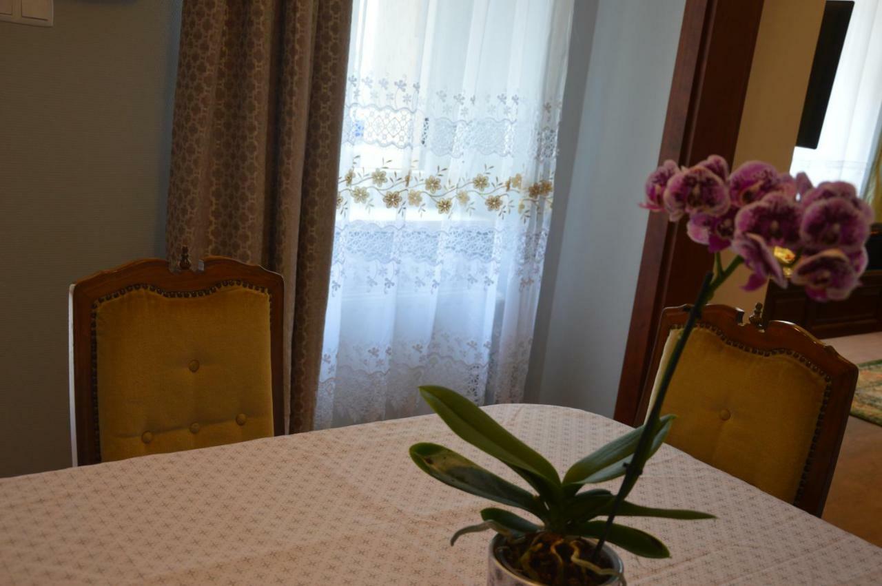 My-Lord LuxApartman Eger Extérieur photo