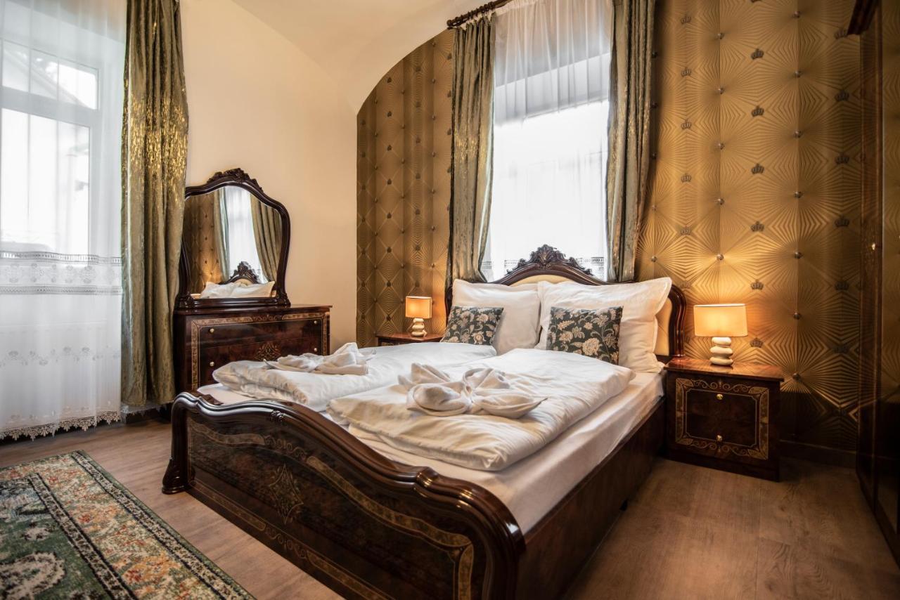 My-Lord LuxApartman Eger Extérieur photo